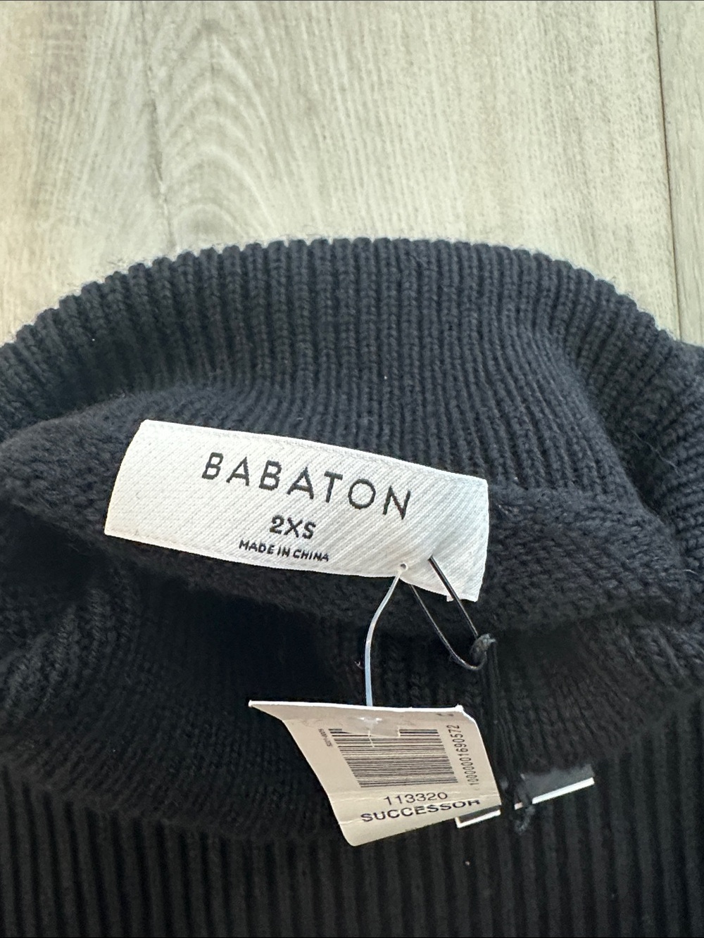 NWT Aritzia Babaton Successor Sleeveless Turtleneck Sweater Vest 2XS Black - Picture 4 of 5